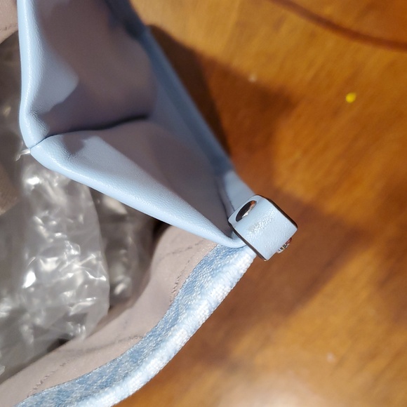 MICHAEL KORS Mirella Medium Ombré Logo Tote Bag - Picture 14 of 14